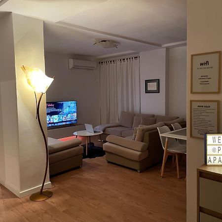 Proper Apartment 1 티라나 외부 사진