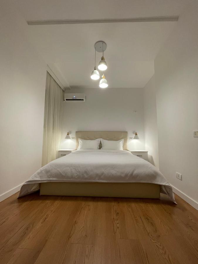 Proper Apartment 1 티라나 외부 사진